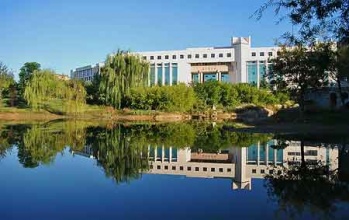 有關校園的綠色生態建筑設計分析