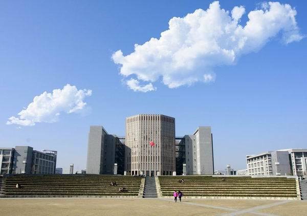 高校圖書館應是綠色建筑