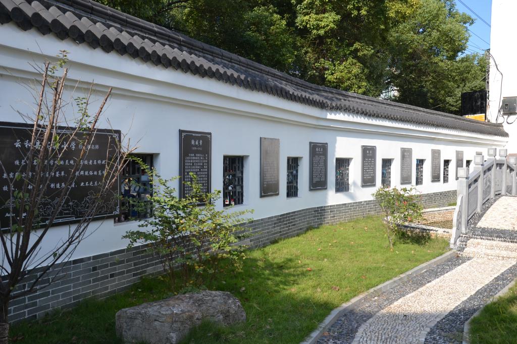 小學校園文化建設和校園文化內在設計方向